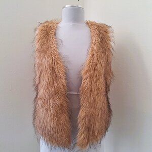 Me Jane Women Faux Fur Lining Short Vest Size M Tan Color